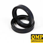 QMP 43X52,7X9,5/10,3 MOTOSİKLET ÖN AMORTİSÖR YAĞ KEÇESİ